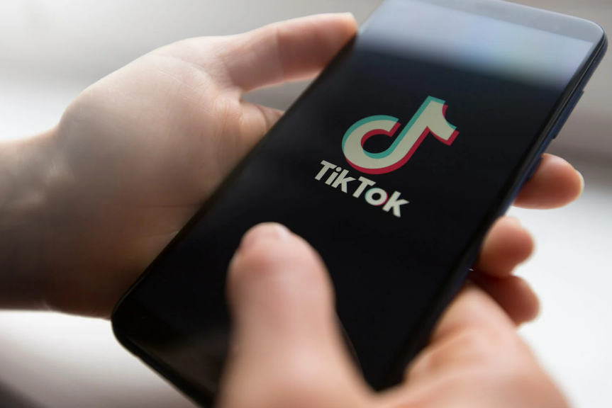 TikTok Et Autres Applications Récréatives : Un Employeur Peut-il ...